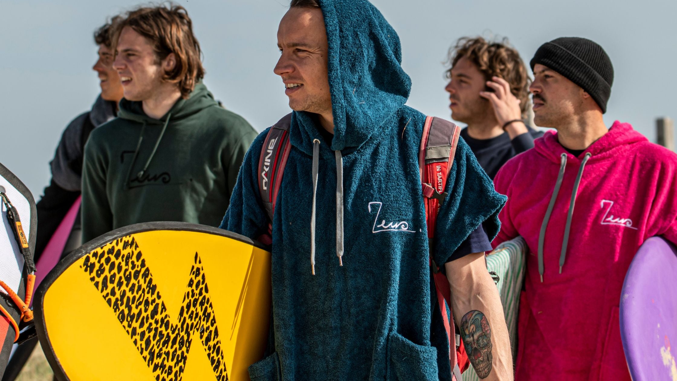 Poncho de surf : 5 Conseils d'entretien - Zeus Surf