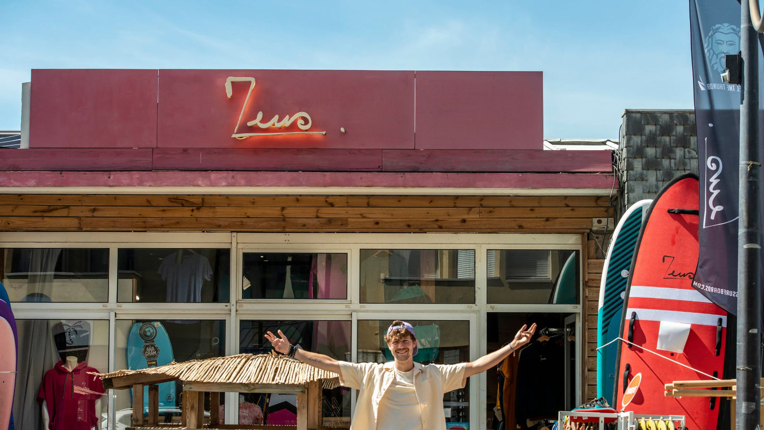 Se lancer dans l'industrie du surf en ouvrant un surfshop - Zeus Surf